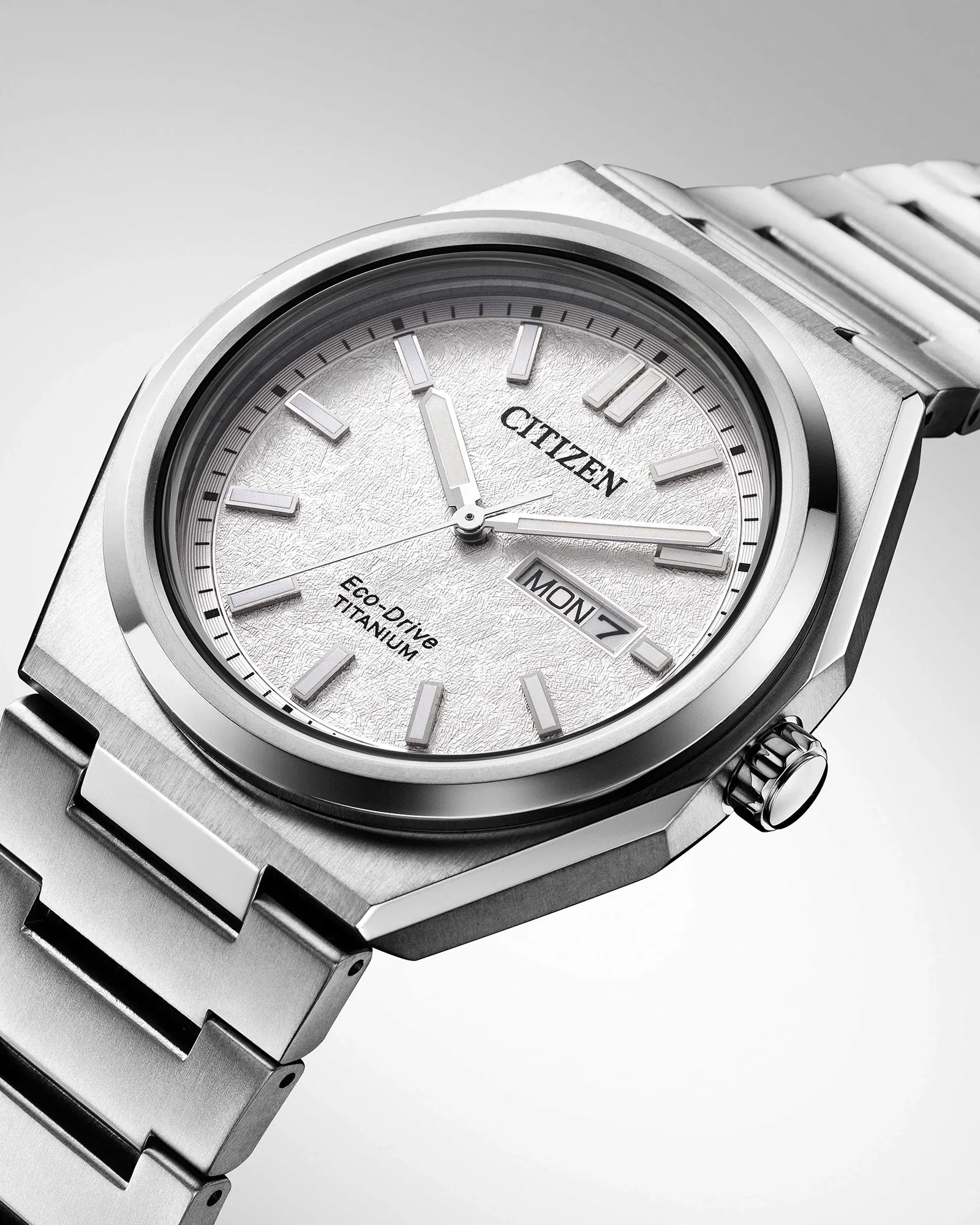 Zenshin Three-Hand White Dial Super Titanium Bracelet AW0130-85A